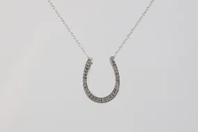 16'' 10k White Gold 0.15tcw Diamond Horse Shoe Pendant Necklace (1.64g.)