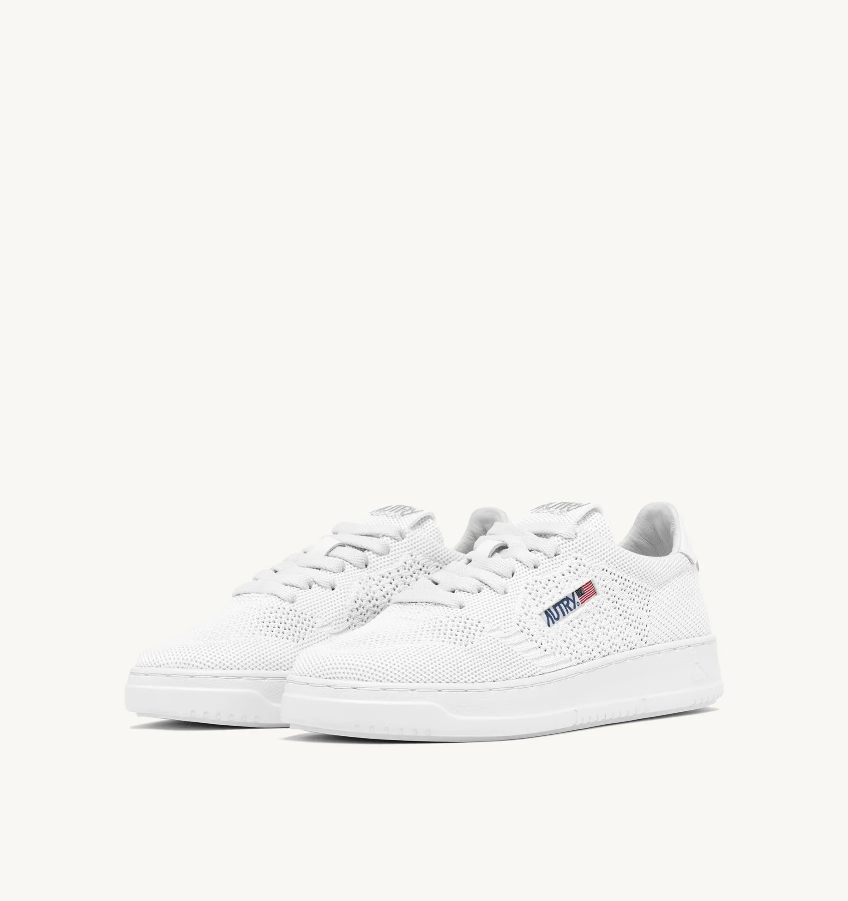 AUTRY SNEAKERS MAN  EASEKNIT MEDALIST LOW SNEAKERS IN WHITE FABRIC