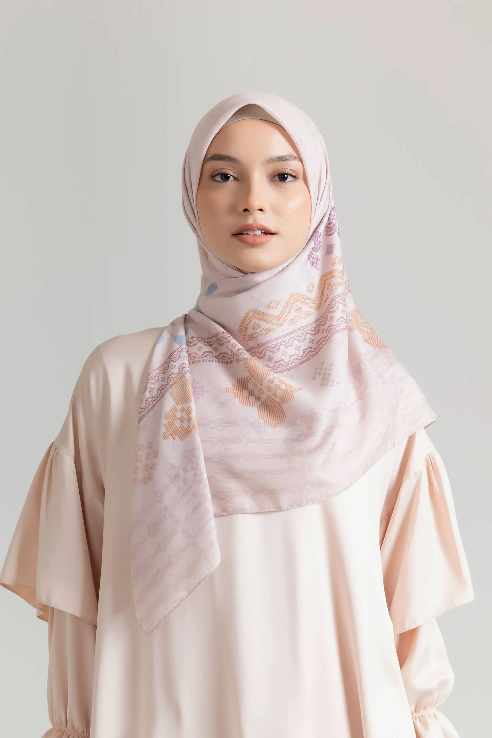 Cloud Pink Araia Scarf