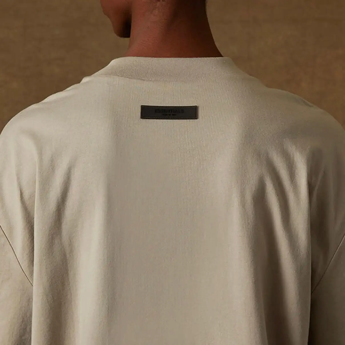 FEAR OF GOD Essentials Felt Logo Tee Smoke