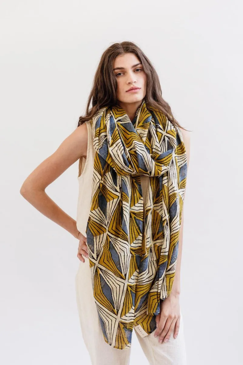 Maelu Oversized Scarf in Hattie