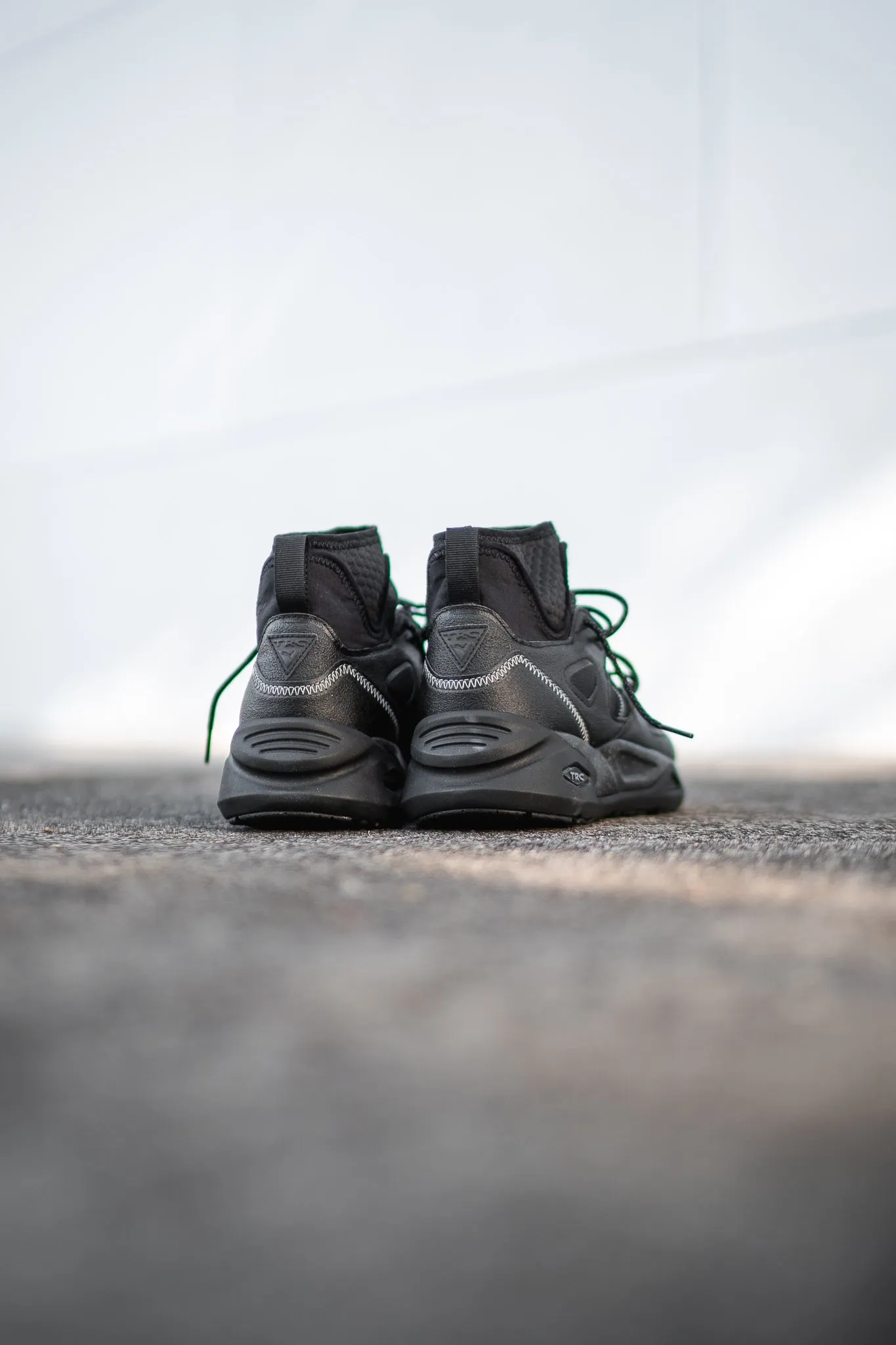 Men's Puma TRC Blaze Mid WS (Puma Black/Castlerock)