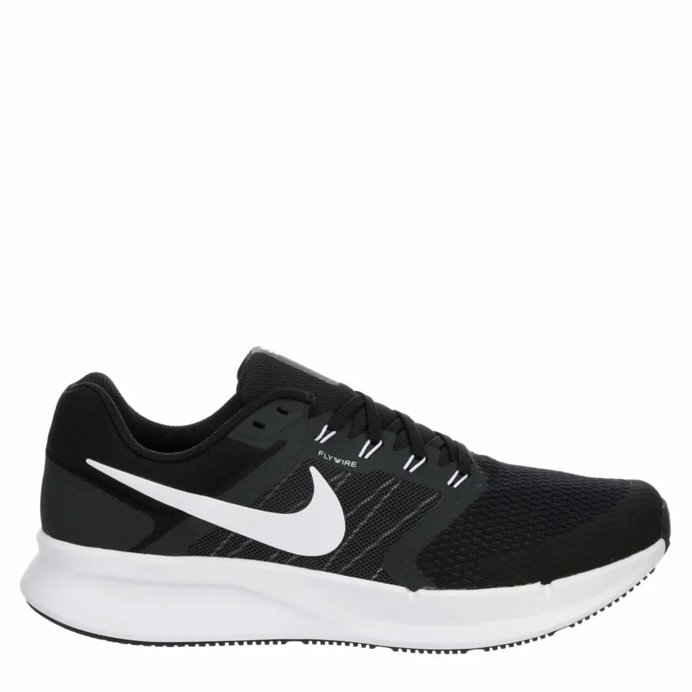 NIKE  MENS RUN SWIFT 3 RUNNING SHOE