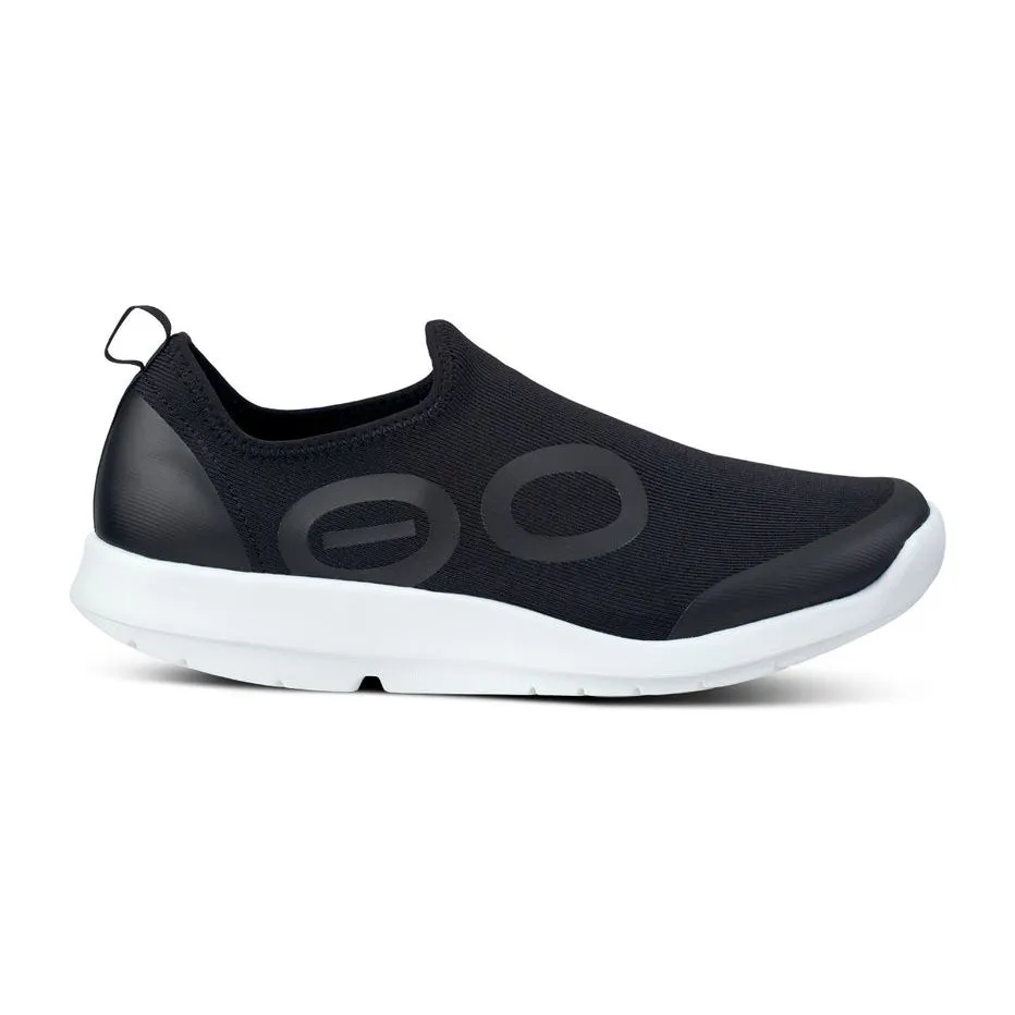 OOFOS Men's OOmg Sport Low Shoe in White/Black