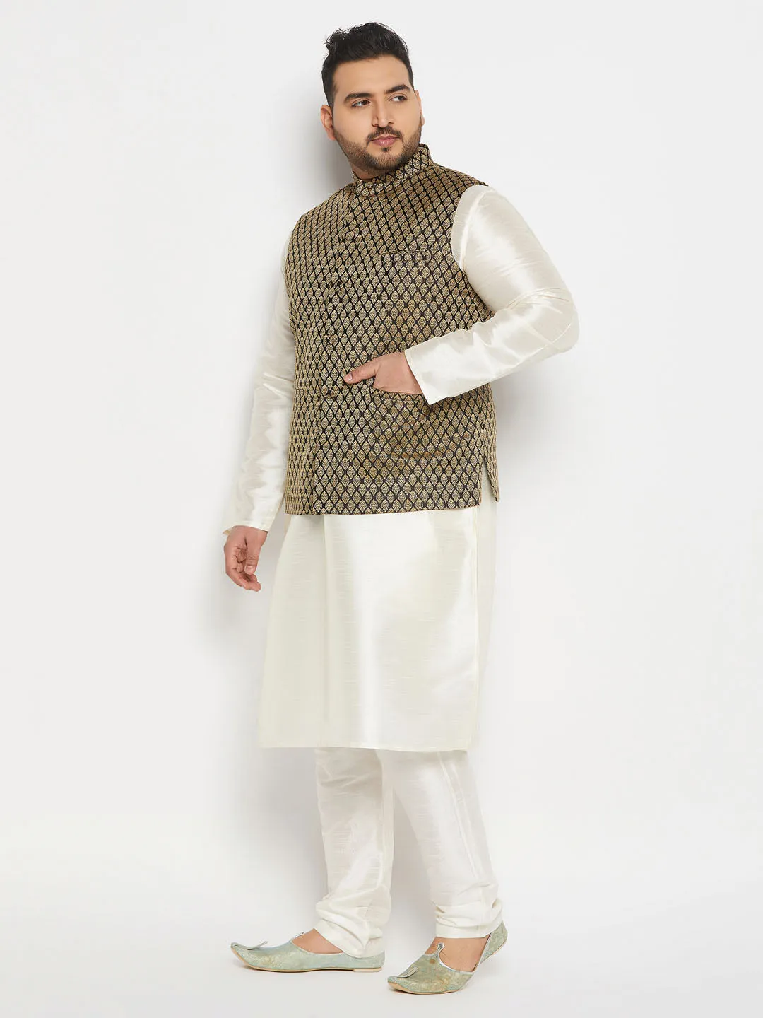 VASTRAMAY Men's Plus Size  Black Ethnic Jacket With Cream Silk Blend Kurta and Pant Style Pyjama Set