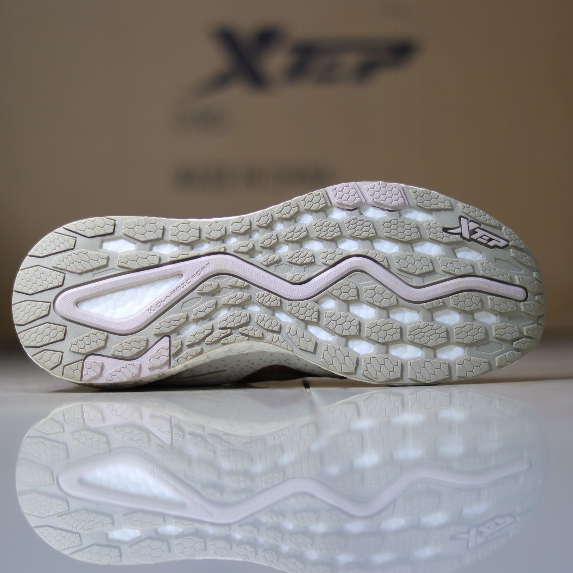 X38 - Women's Dynamic Foam Running Shoe by Xtep