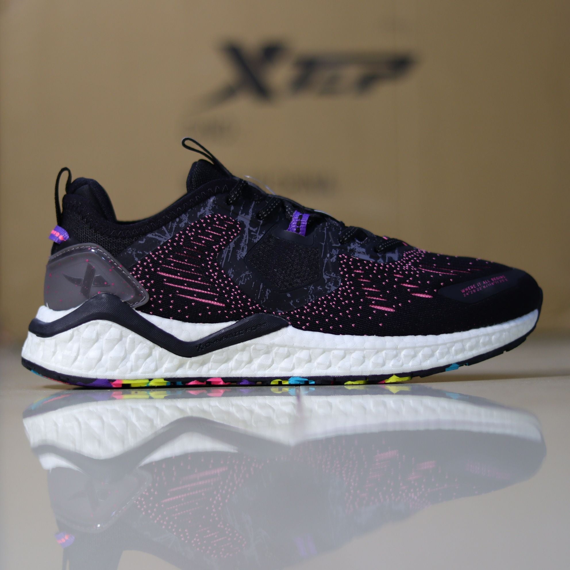 X39 - Women's Dynamic Foam Running Shoe by Xtep