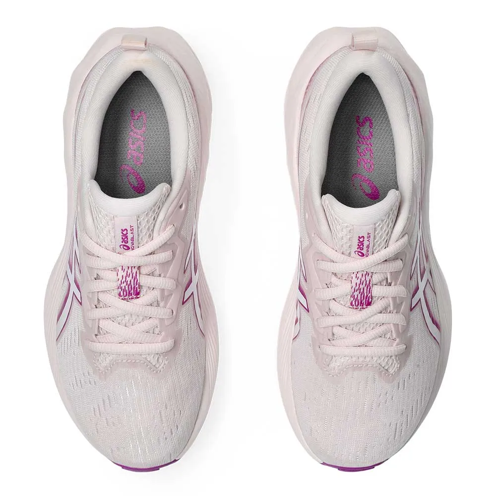 Youth Novablast 4 Running Shoe - Pale Pink/White - Regular (D)